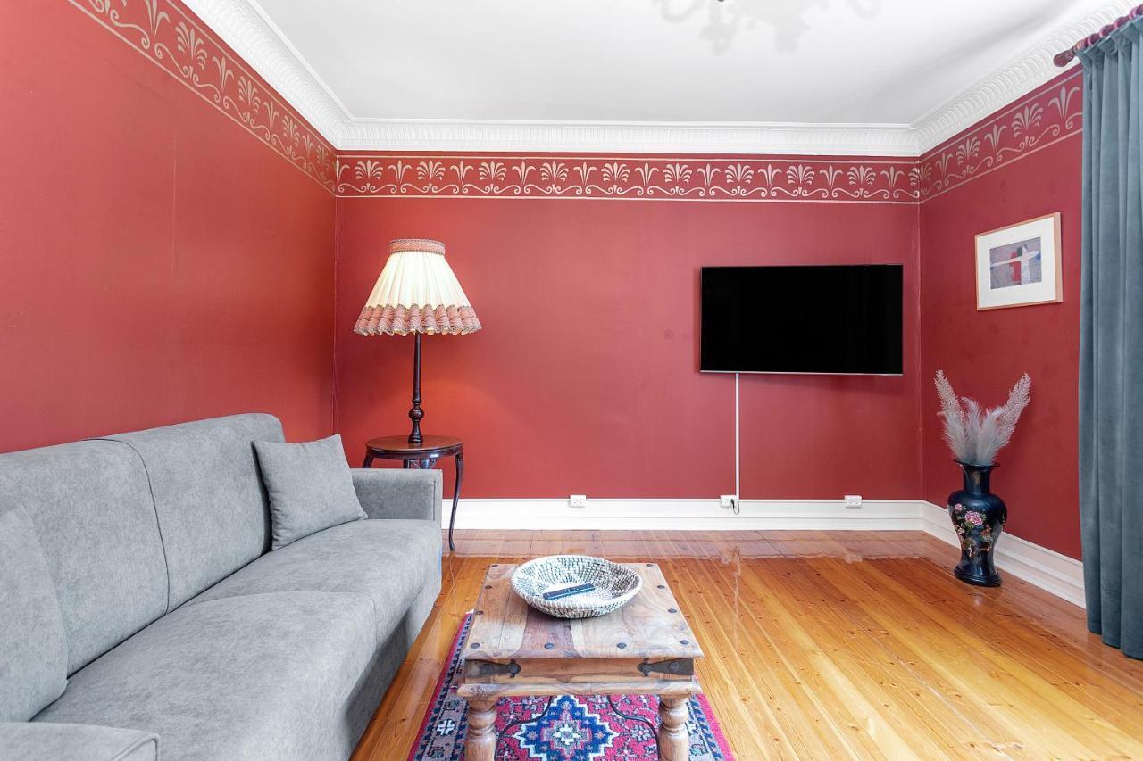 Charming Apartment - Amazing Downtown Location Reykjavik Bagian luar foto